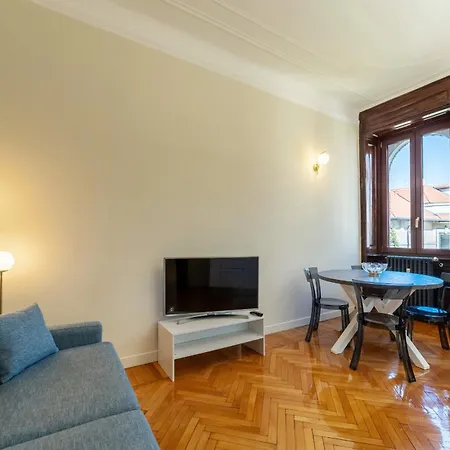 Casa Bella 16 - 8 Min To Metro, 15 Min To Lin Airport, University Area Milan Exterior photo